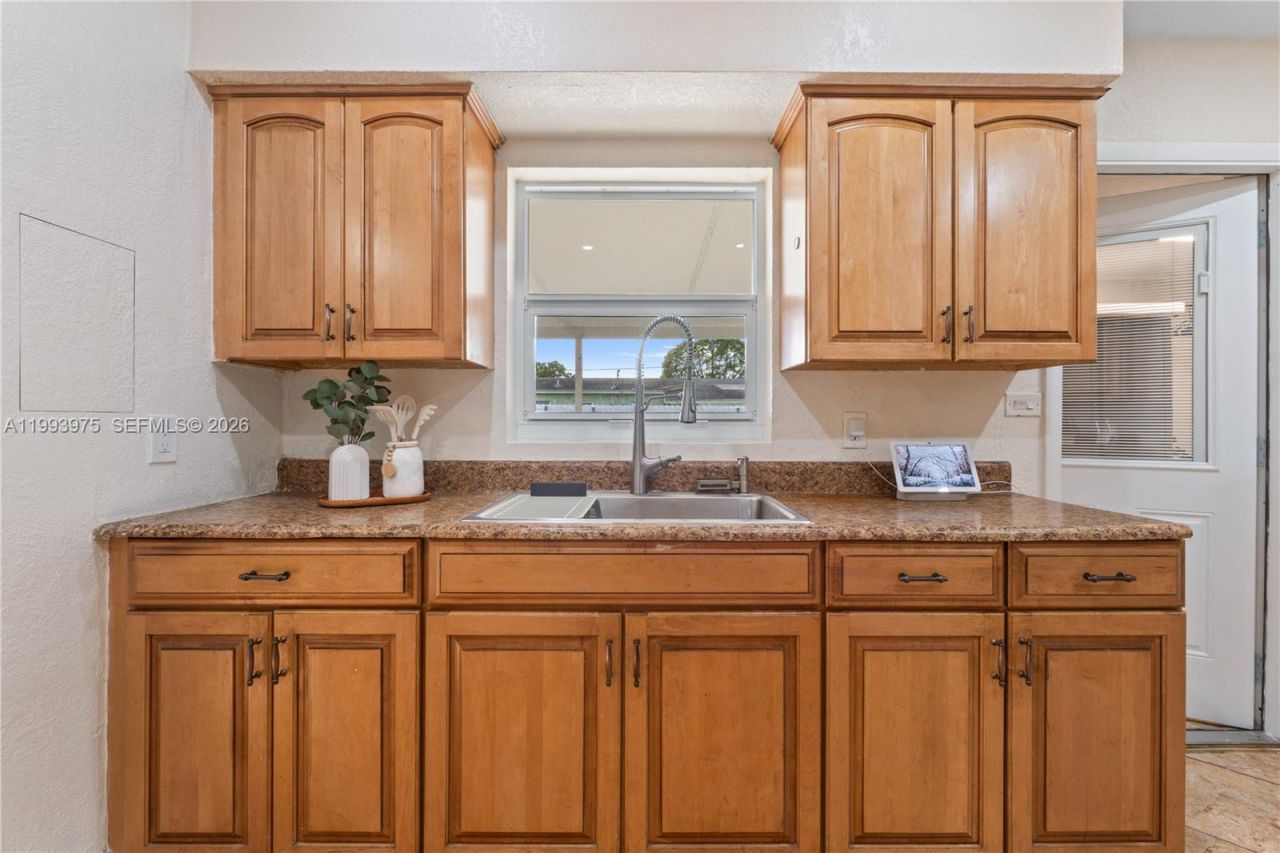 16110 NW 28th Pl , Miami Gardens, FL 33054 Photo