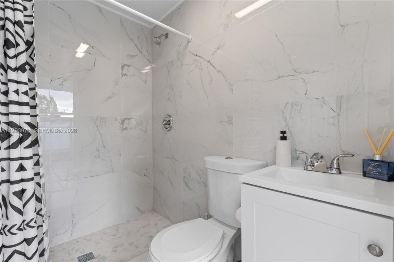 16110 NW 28th Pl , Miami Gardens, FL 33054 Photo