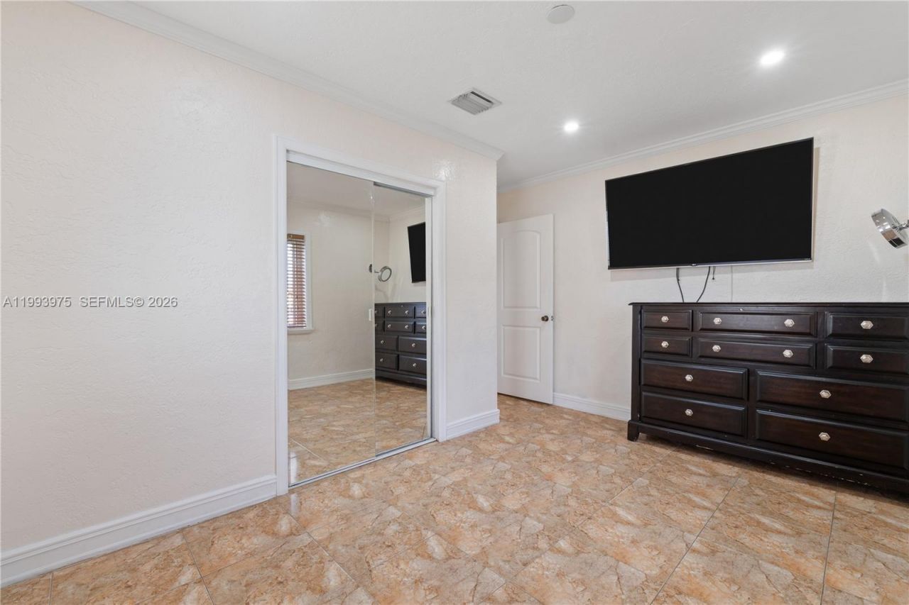 16110 NW 28th Pl , Miami Gardens, FL 33054 Photo