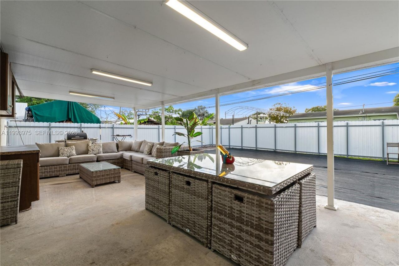 16110 NW 28th Pl , Miami Gardens, FL 33054 Photo