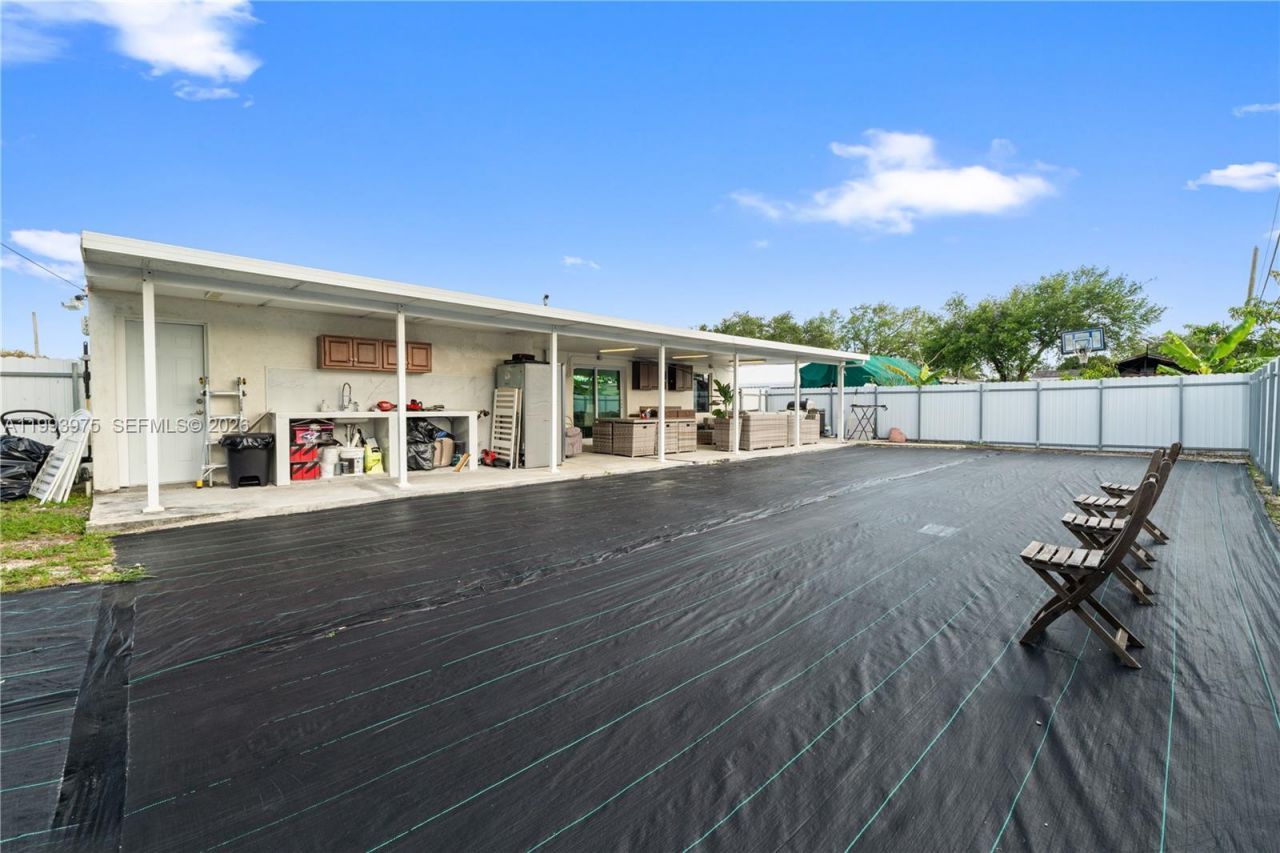 16110 NW 28th Pl , Miami Gardens, FL 33054 Photo