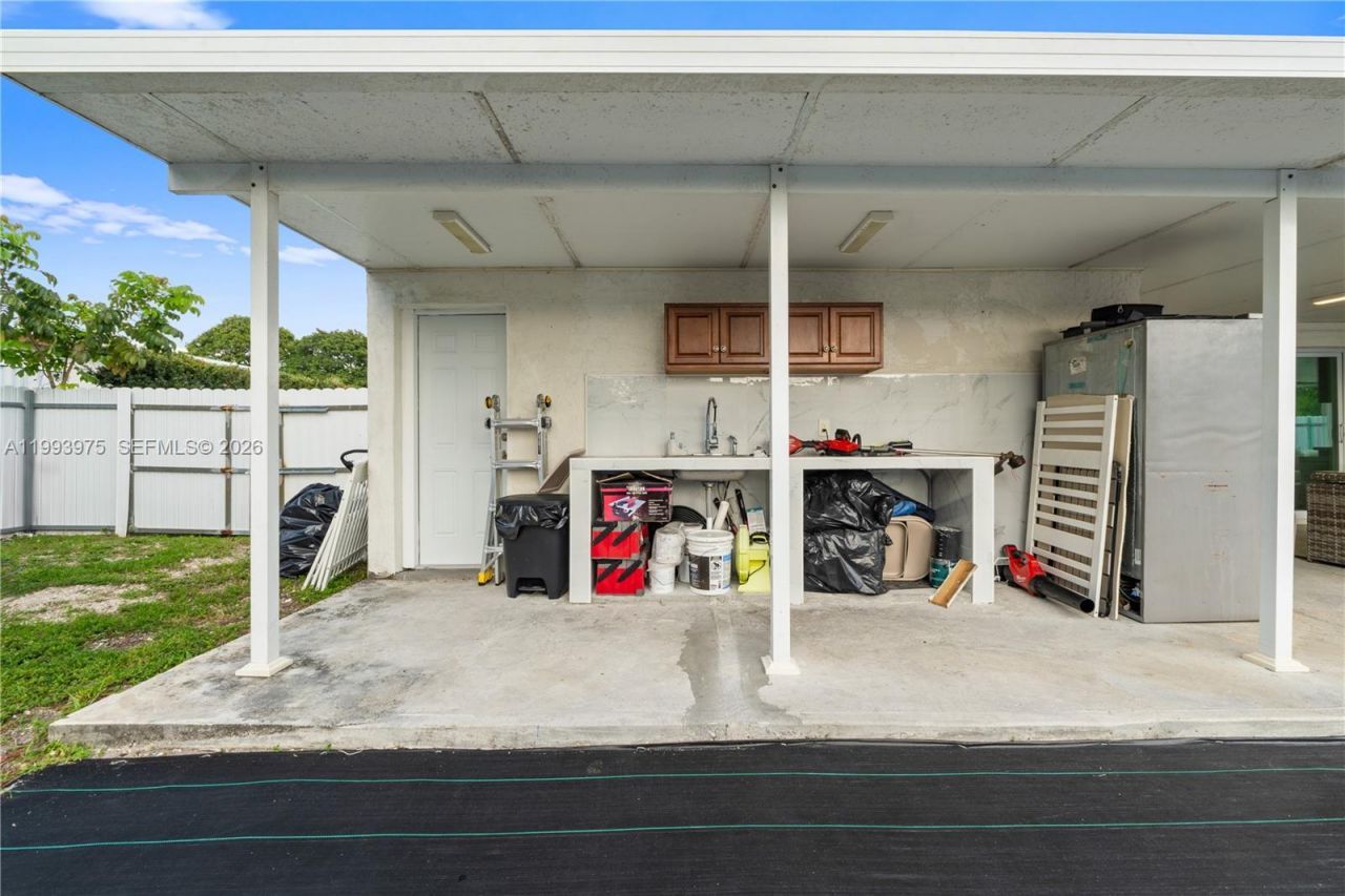 16110 NW 28th Pl , Miami Gardens, FL 33054 Photo