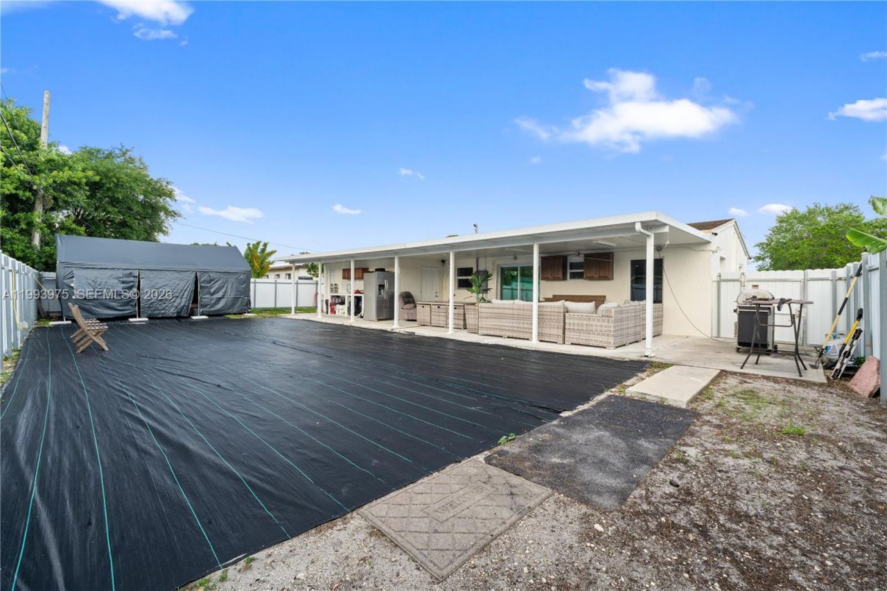 16110 NW 28th Pl , Miami Gardens, FL 33054 Photo