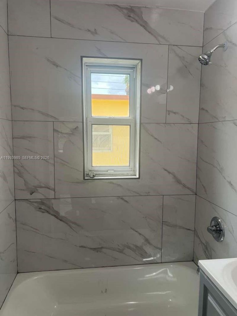 1281 NW 60th St, Unit 5, Miami, FL 33142 Photo