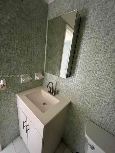1151 W 28th St, Unit 9, Hialeah, FL 33010 Photo