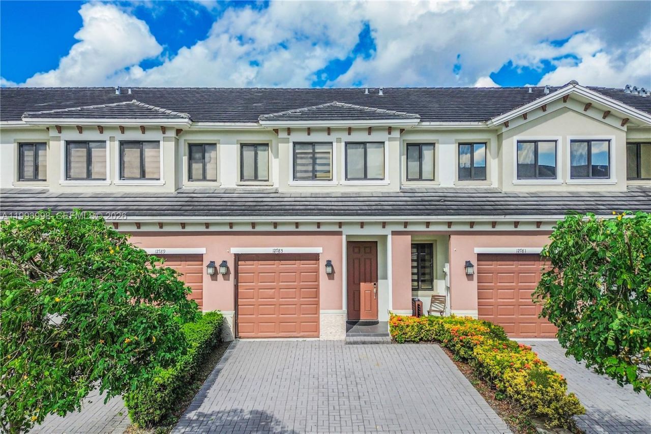 12785 SW 131st Ter , Miami, FL 33186 Photo