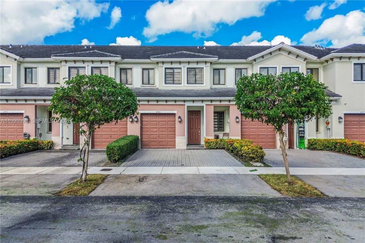 12785 SW 131st Ter , Miami, FL 33186 Photo