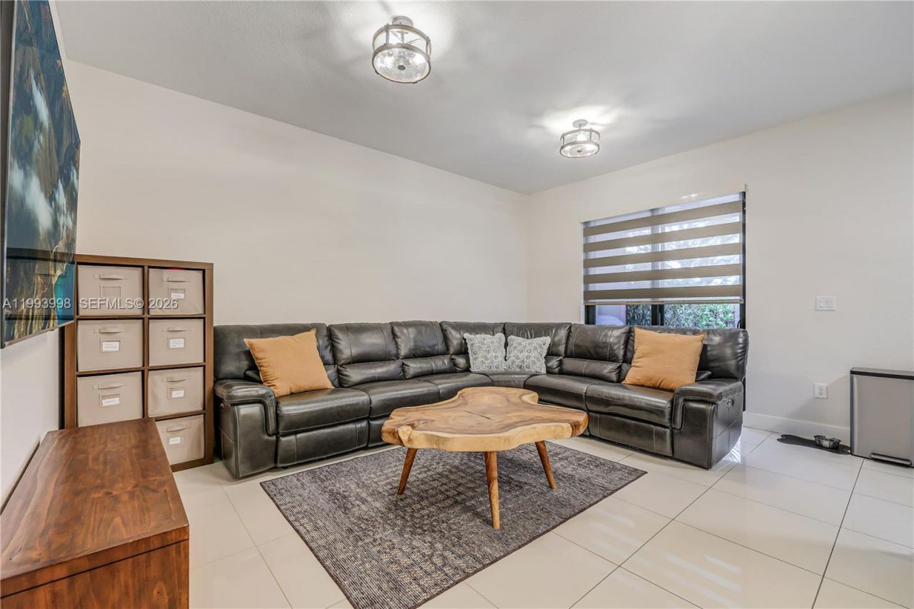 12785 SW 131st Ter , Miami, FL 33186 Photo