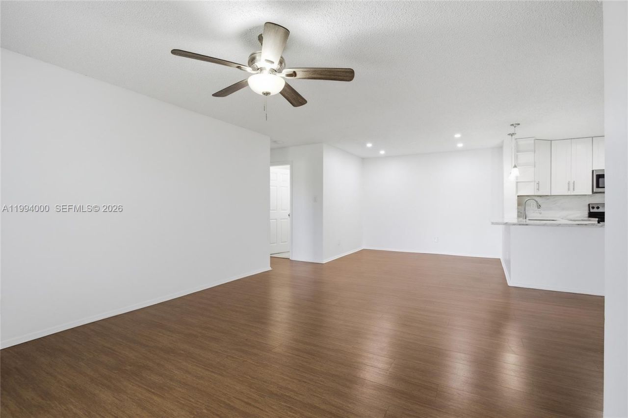 11245 W Atlantic Blvd , Unit 208, Coral Springs, FL 33071 Photo