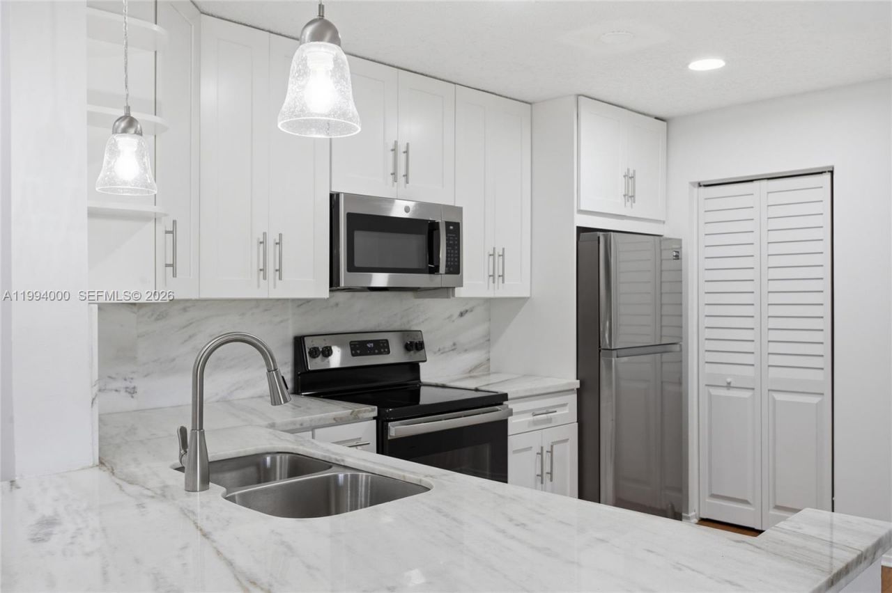 11245 W Atlantic Blvd , Unit 208, Coral Springs, FL 33071 Photo