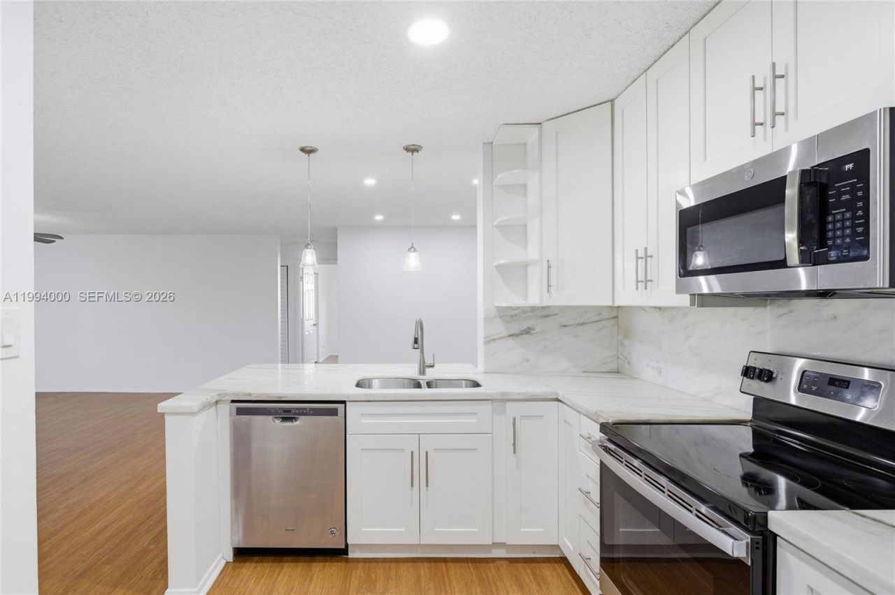 11245 W Atlantic Blvd , Unit 208, Coral Springs, FL 33071 Photo