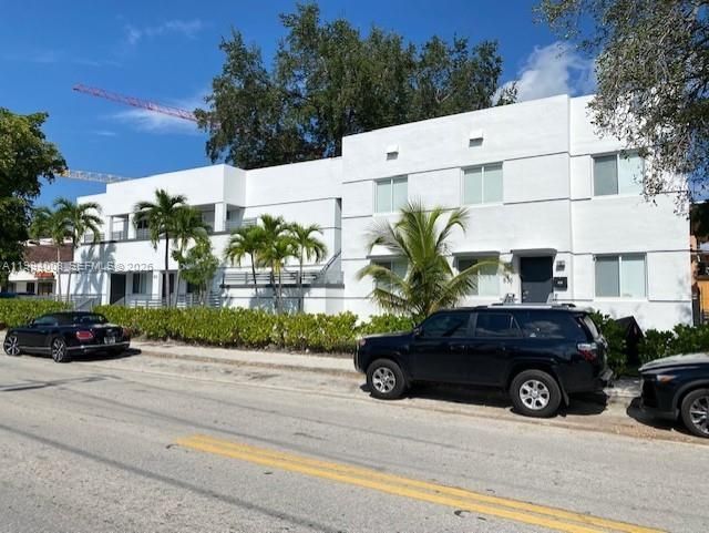 835 SW 8th Ave , Miami, FL 33130 Photo