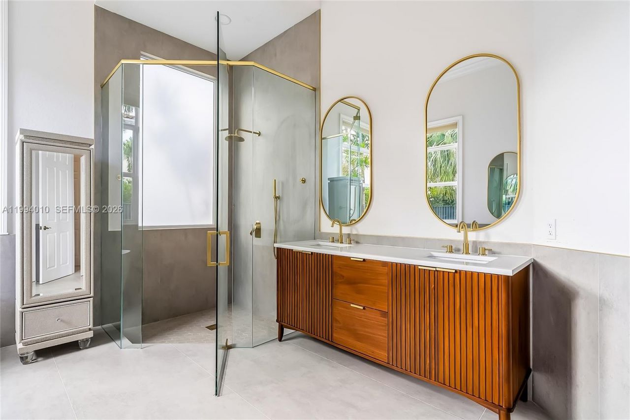 920 Captiva Dr, Hollywood, FL 33019 Photo