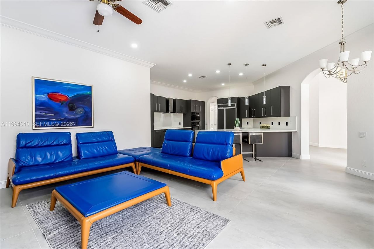 920 Captiva Dr, Hollywood, FL 33019 Photo