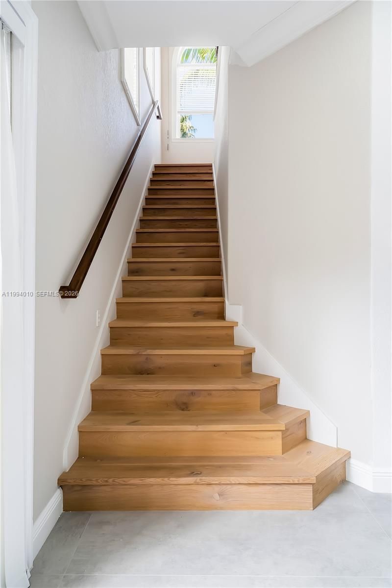 920 Captiva Dr, Hollywood, FL 33019 Photo