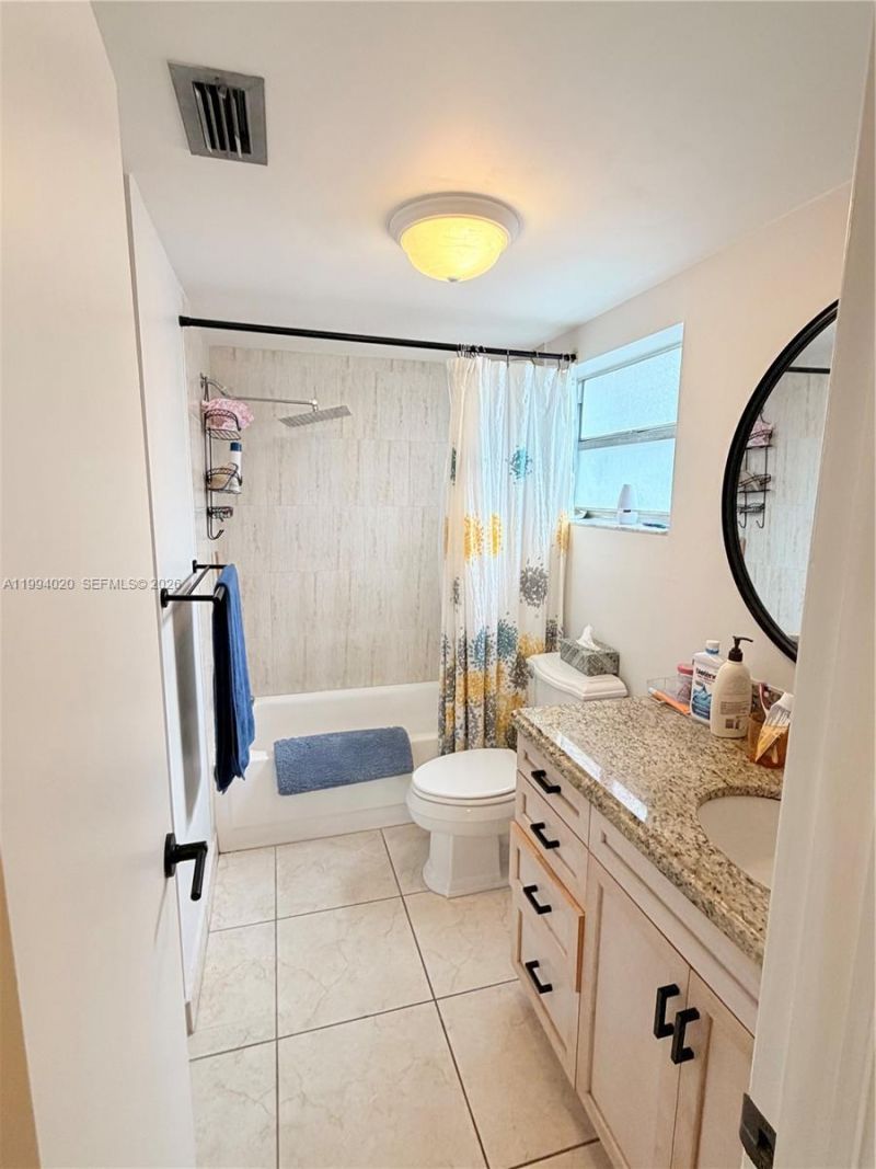 8101 SW 72nd Ave , Unit 403W, Miami, FL 33143 Photo