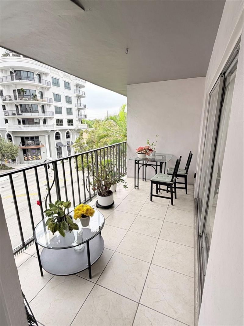 8101 SW 72nd Ave , Unit 403W, Miami, FL 33143 Photo