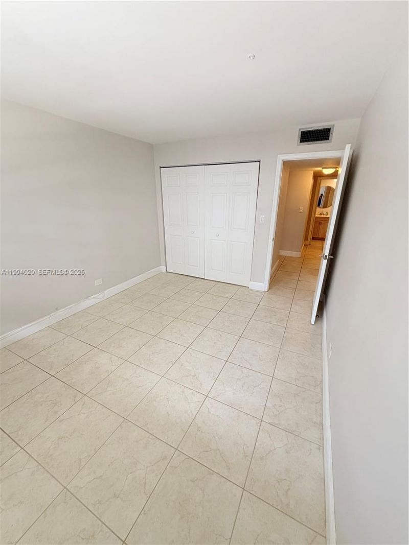 8101 SW 72nd Ave, Unit 403W, Miami, FL 33143 Photo