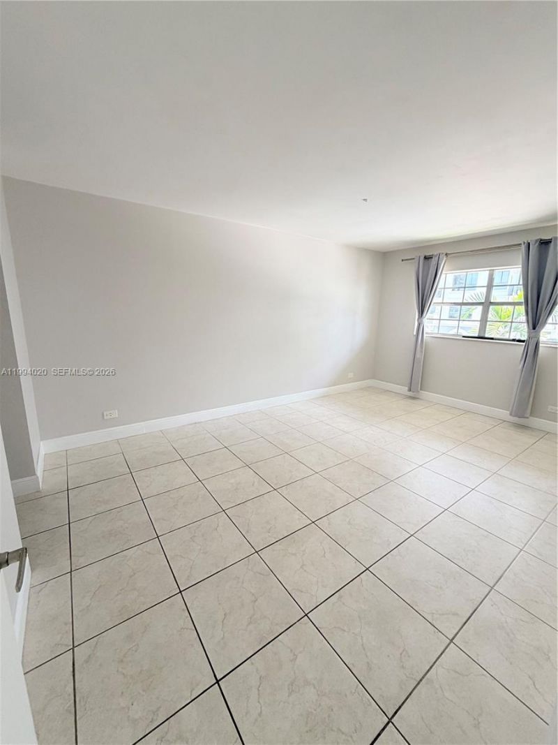 8101 SW 72nd Ave, Unit 403W, Miami, FL 33143 Photo