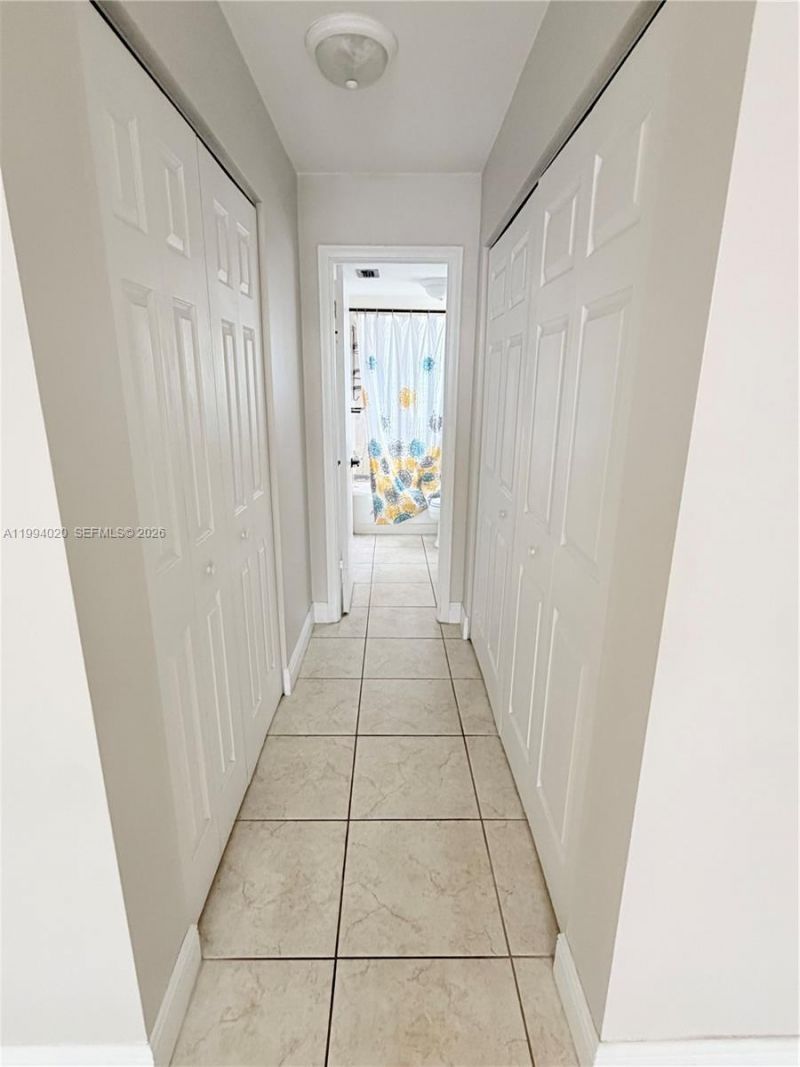 8101 SW 72nd Ave, Unit 403W, Miami, FL 33143 Photo