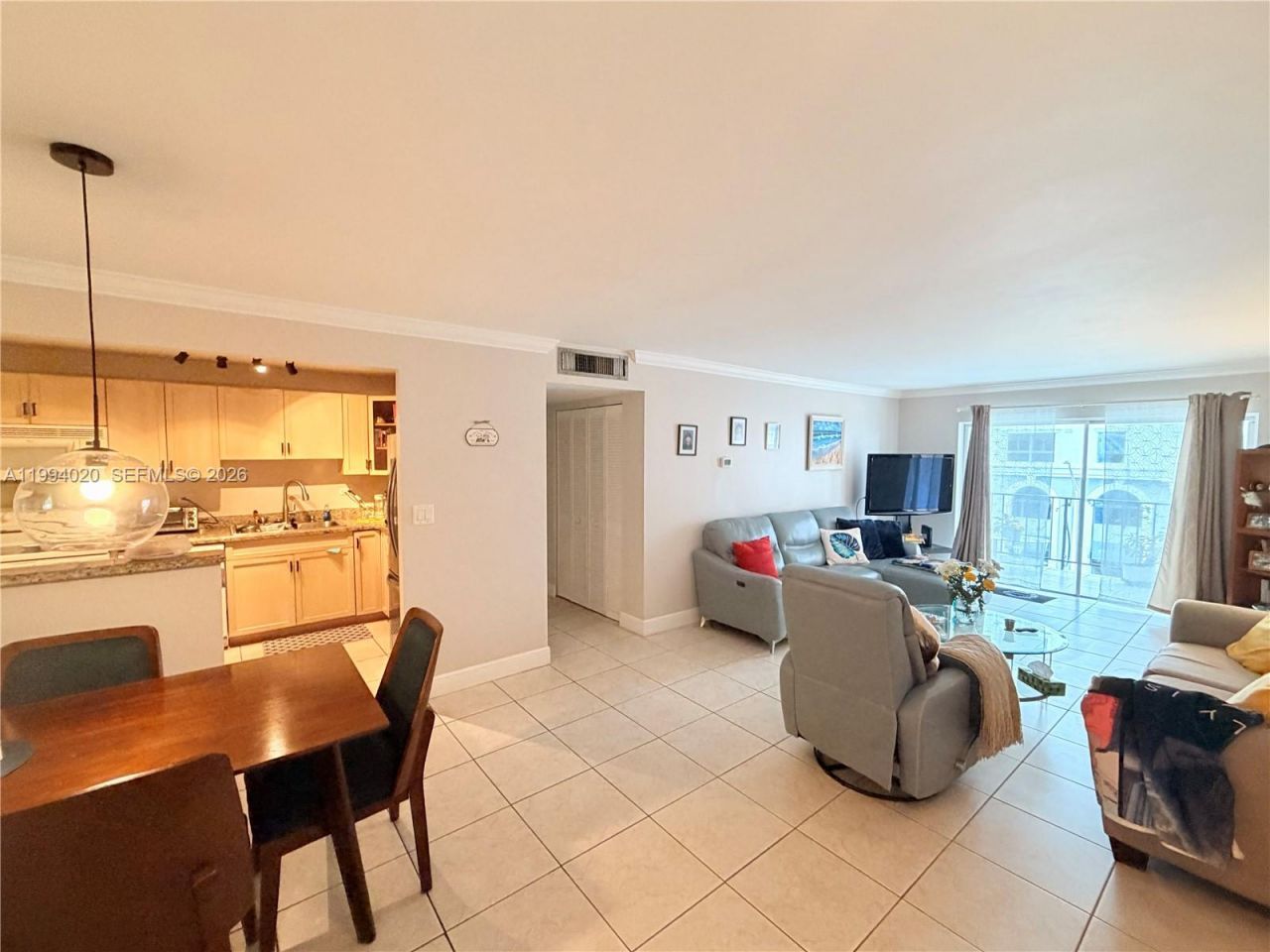 8101 SW 72nd Ave , Unit 403W, Miami, FL 33143 Photo