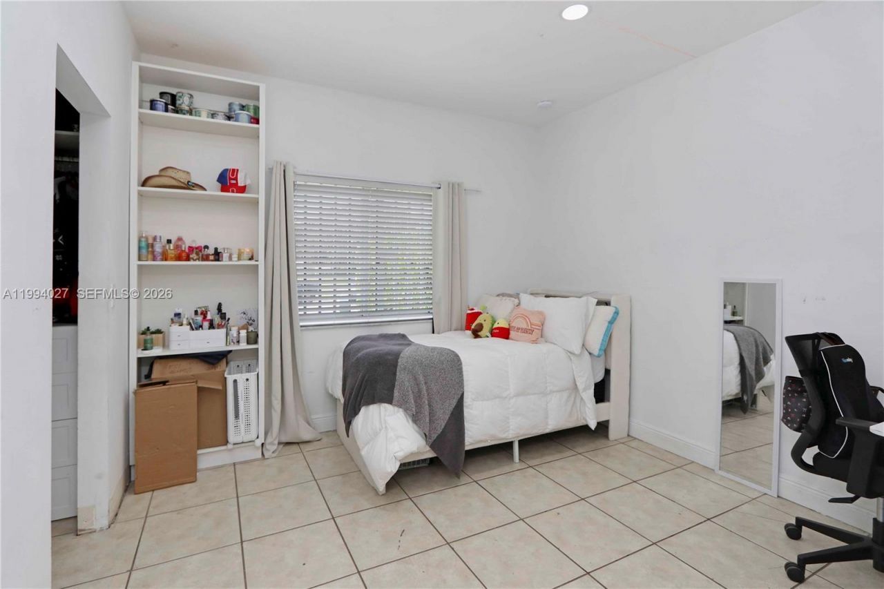 12245 SW 218th St , Miami, FL 33170 Photo