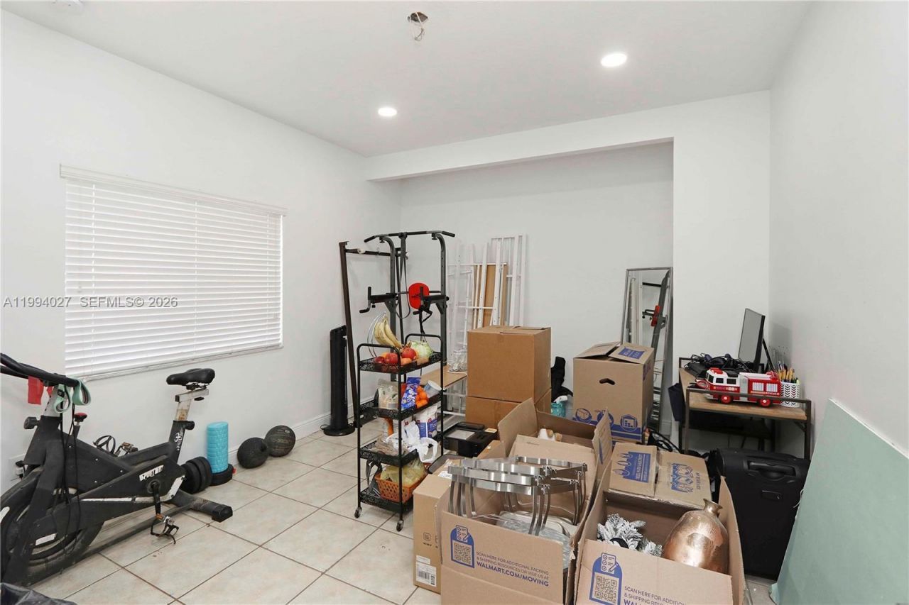 12245 SW 218th St , Miami, FL 33170 Photo