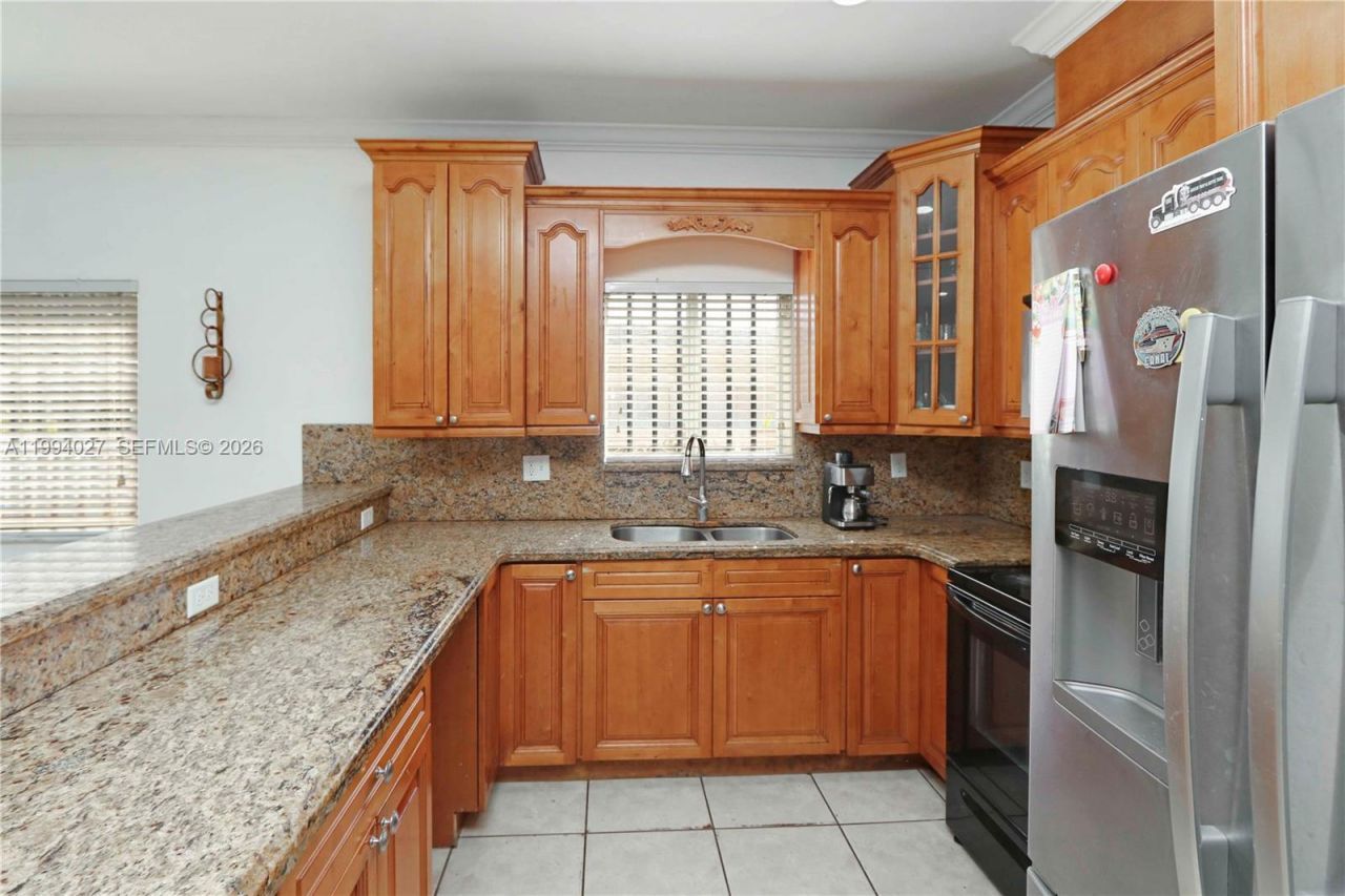 12245 SW 218th St , Miami, FL 33170 Photo