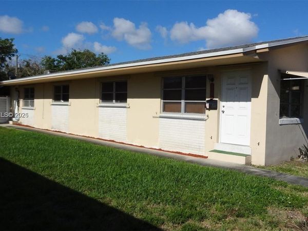 2212 Johnson St , Unit 2212, Hollywood, FL 33020