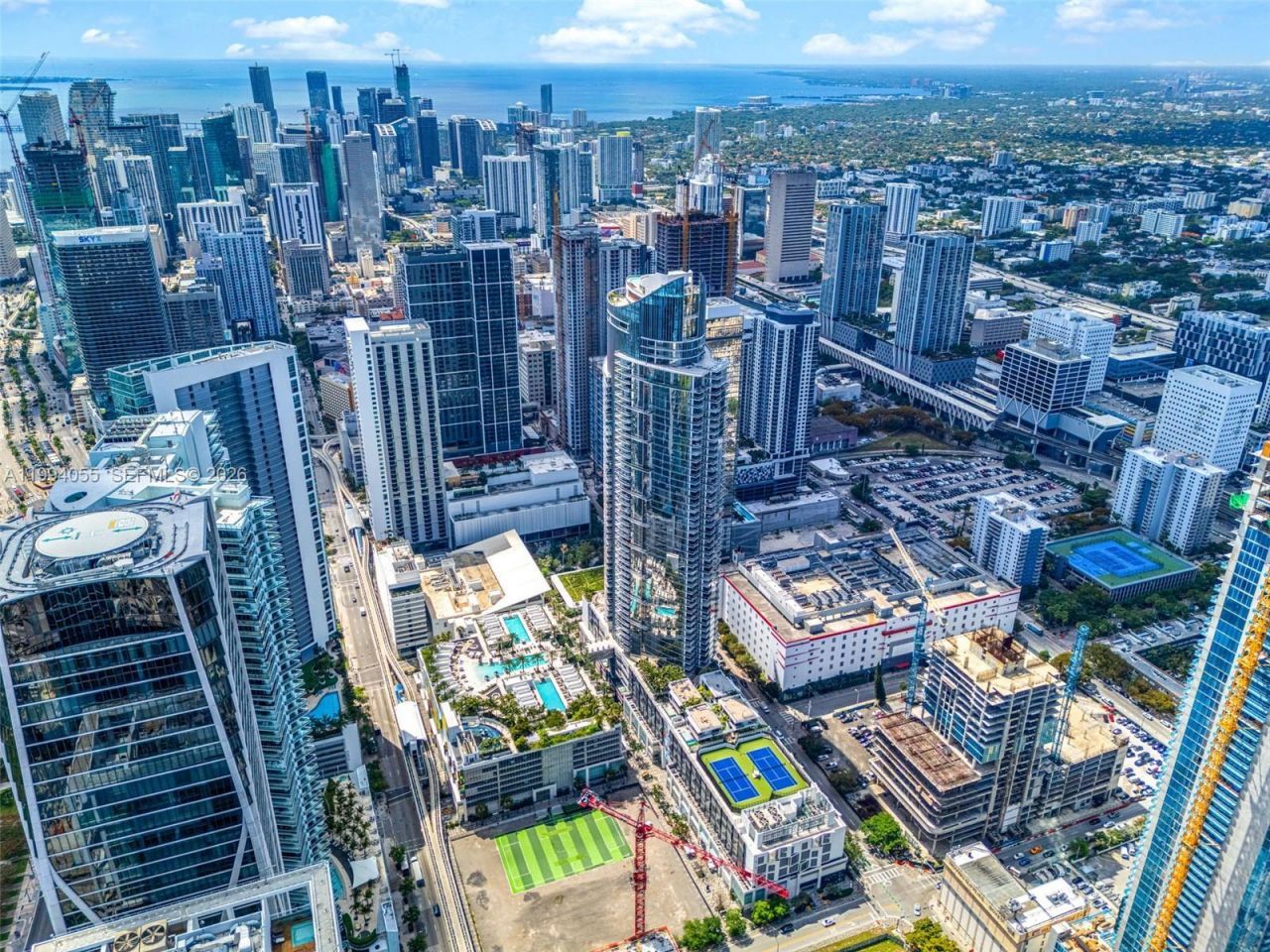 851 NE 1st Ave , Unit 1205, Miami, FL 33132 Photo