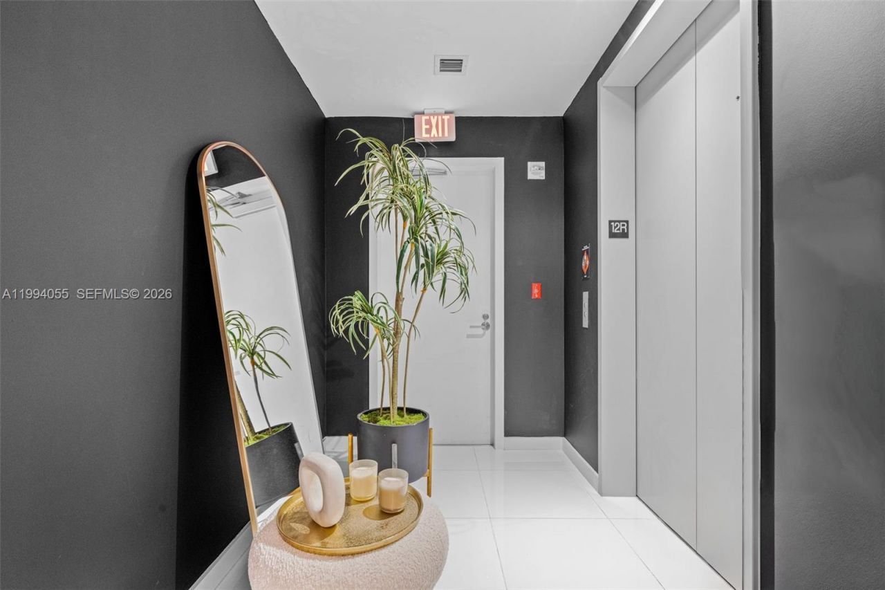 851 NE 1st Ave , Unit 1205, Miami, FL 33132 Photo