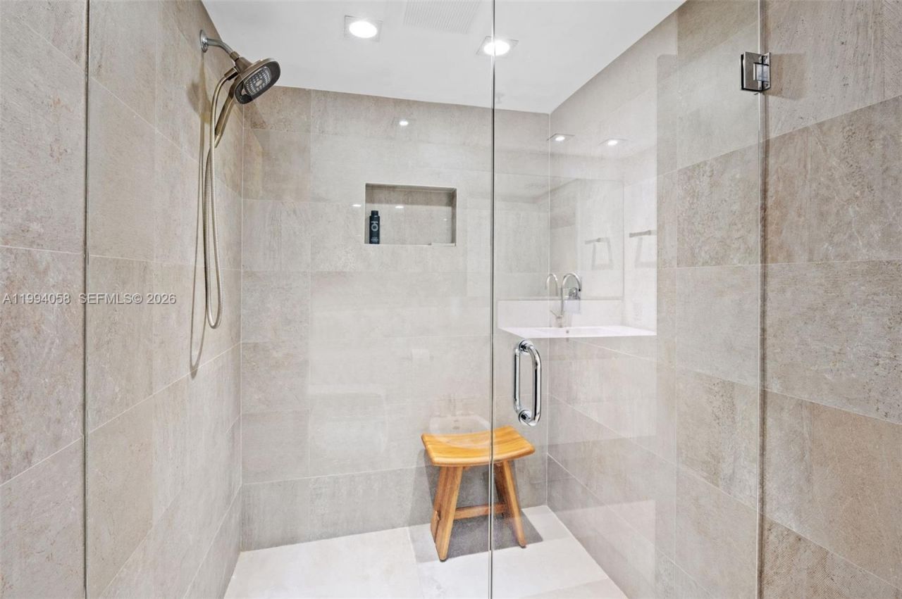201 Crandon Blvd, Unit 227, Key Biscayne, FL 33149 Photo