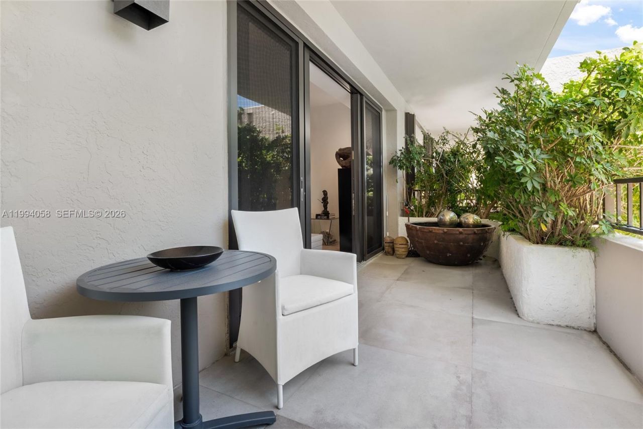 201 Crandon Blvd, Unit 227, Key Biscayne, FL 33149 Photo