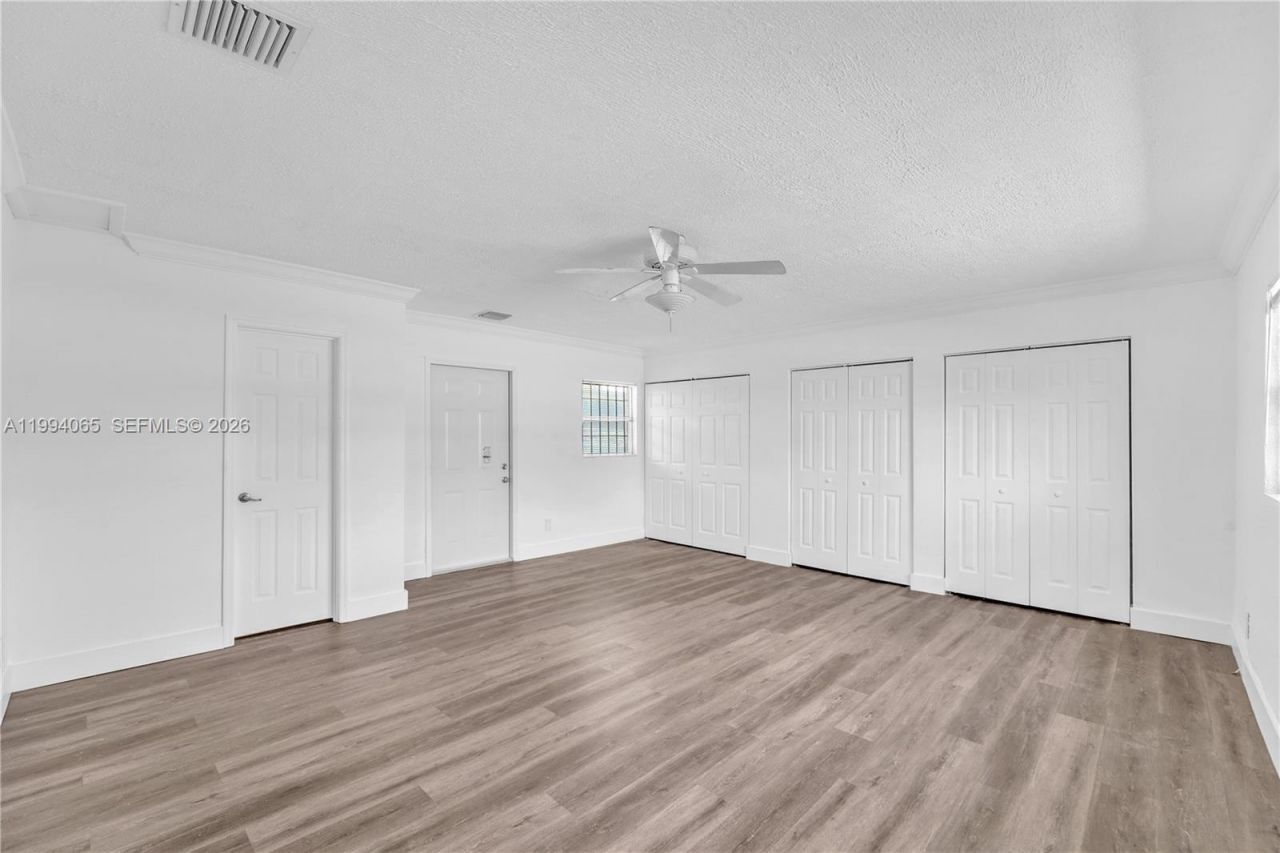 10960 SW 219th Street , Miami, FL 33170 Photo