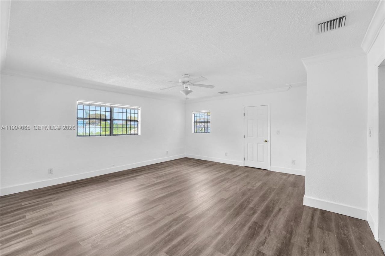 10960 SW 219th Street , Miami, FL 33170 Photo