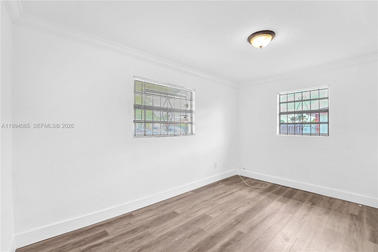 10960 SW 219th Street , Miami, FL 33170 Photo