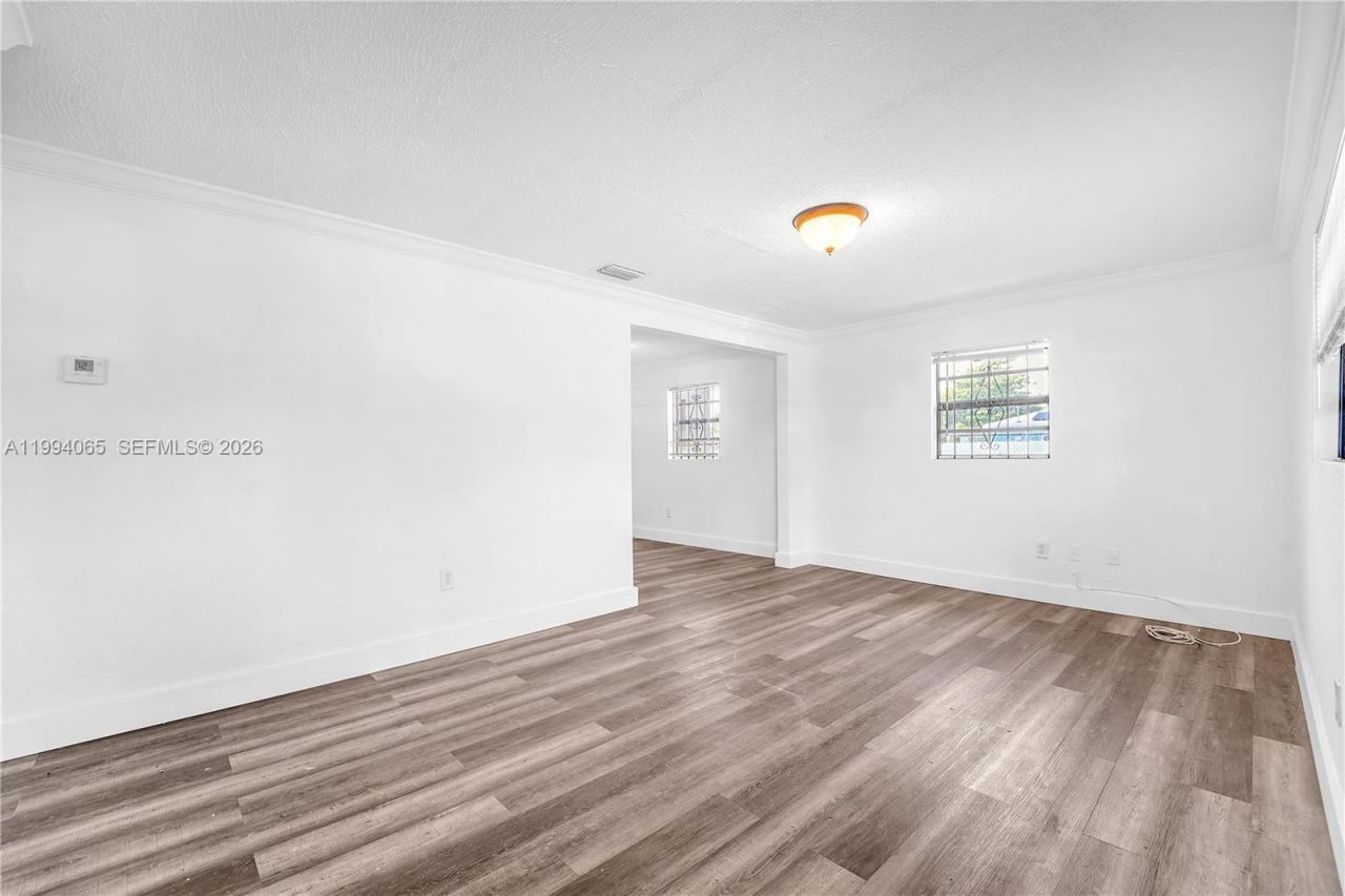 10960 SW 219th Street , Miami, FL 33170 Photo