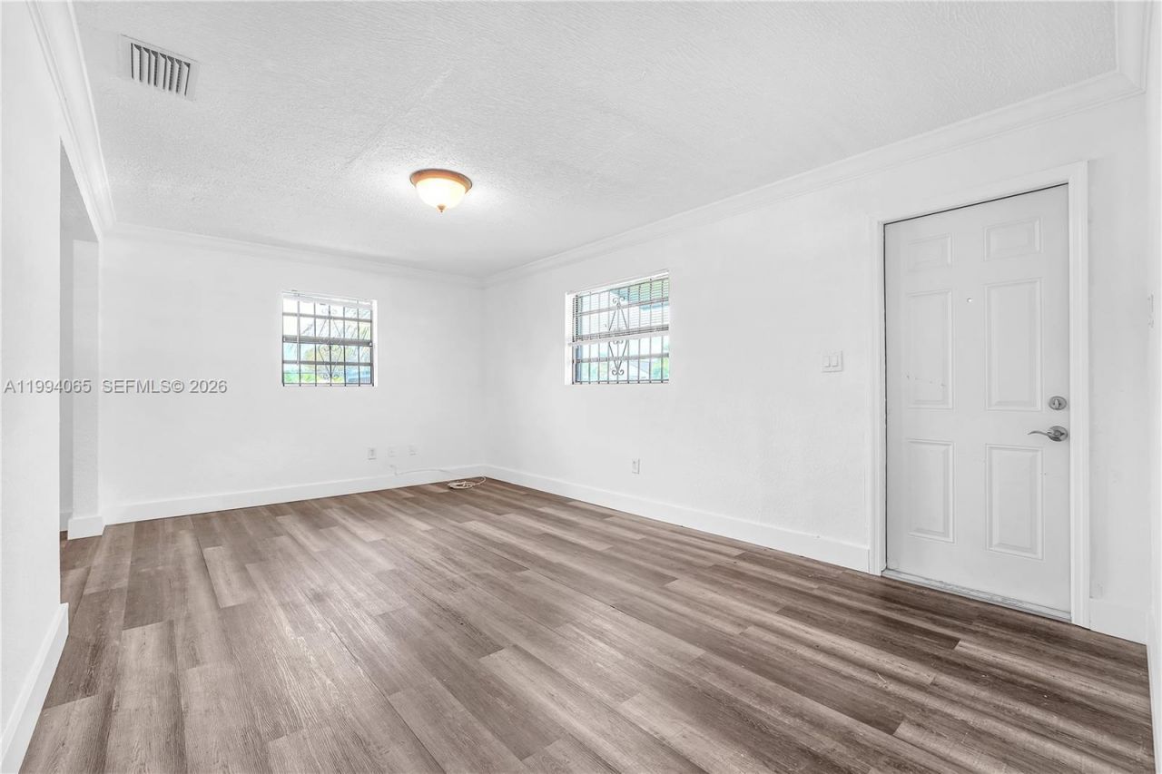 10960 SW 219th Street , Miami, FL 33170 Photo