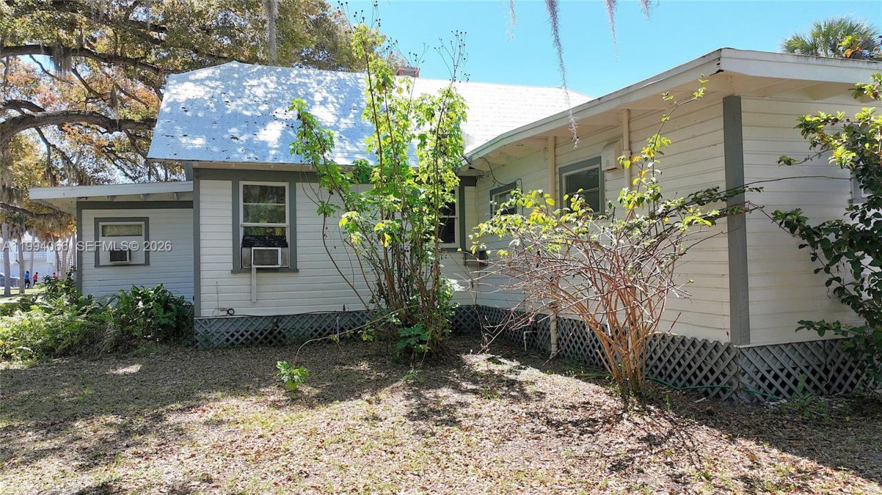 25 N Maples St. , Lehigh Acres, FL 33936 Photo