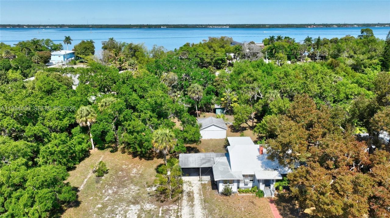 25 N Maples St. , Lehigh Acres, FL 33936 Photo