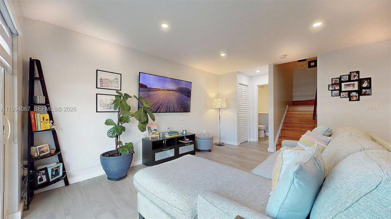 6840 SW 45th Ln , Unit 5, Miami, FL 33155 Photo