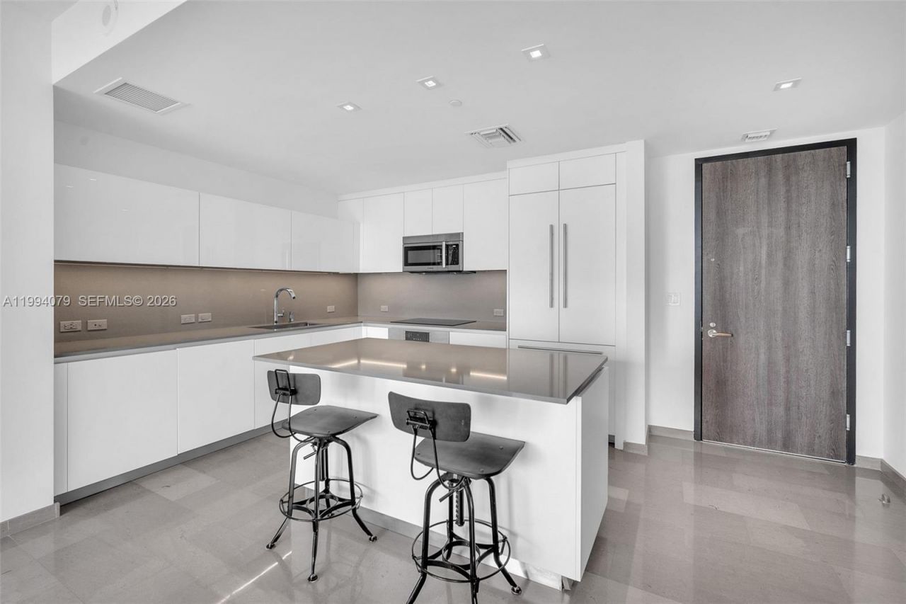 68 SE 6th St, Unit 3108, Miami, FL 33131 Photo