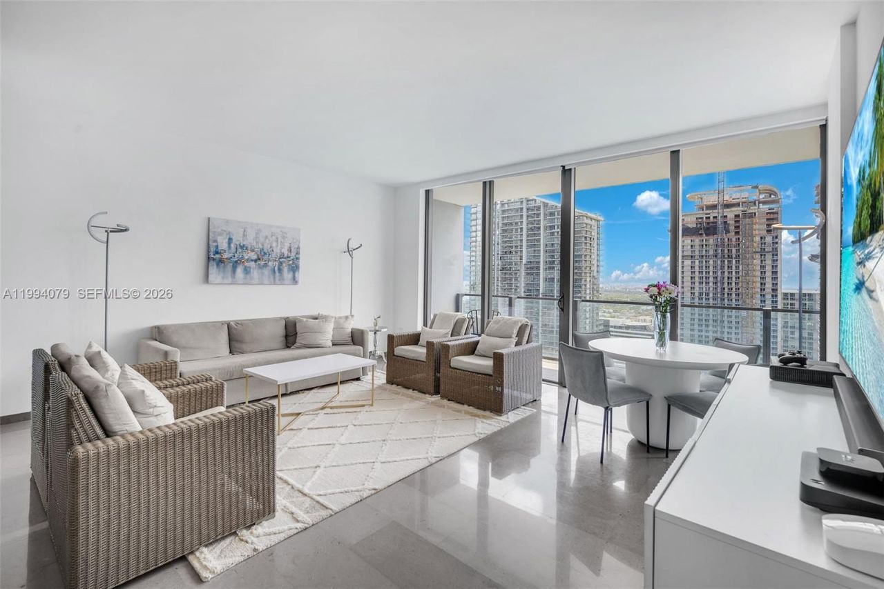 68 SE 6th St, Unit 3108, Miami, FL 33131 Photo