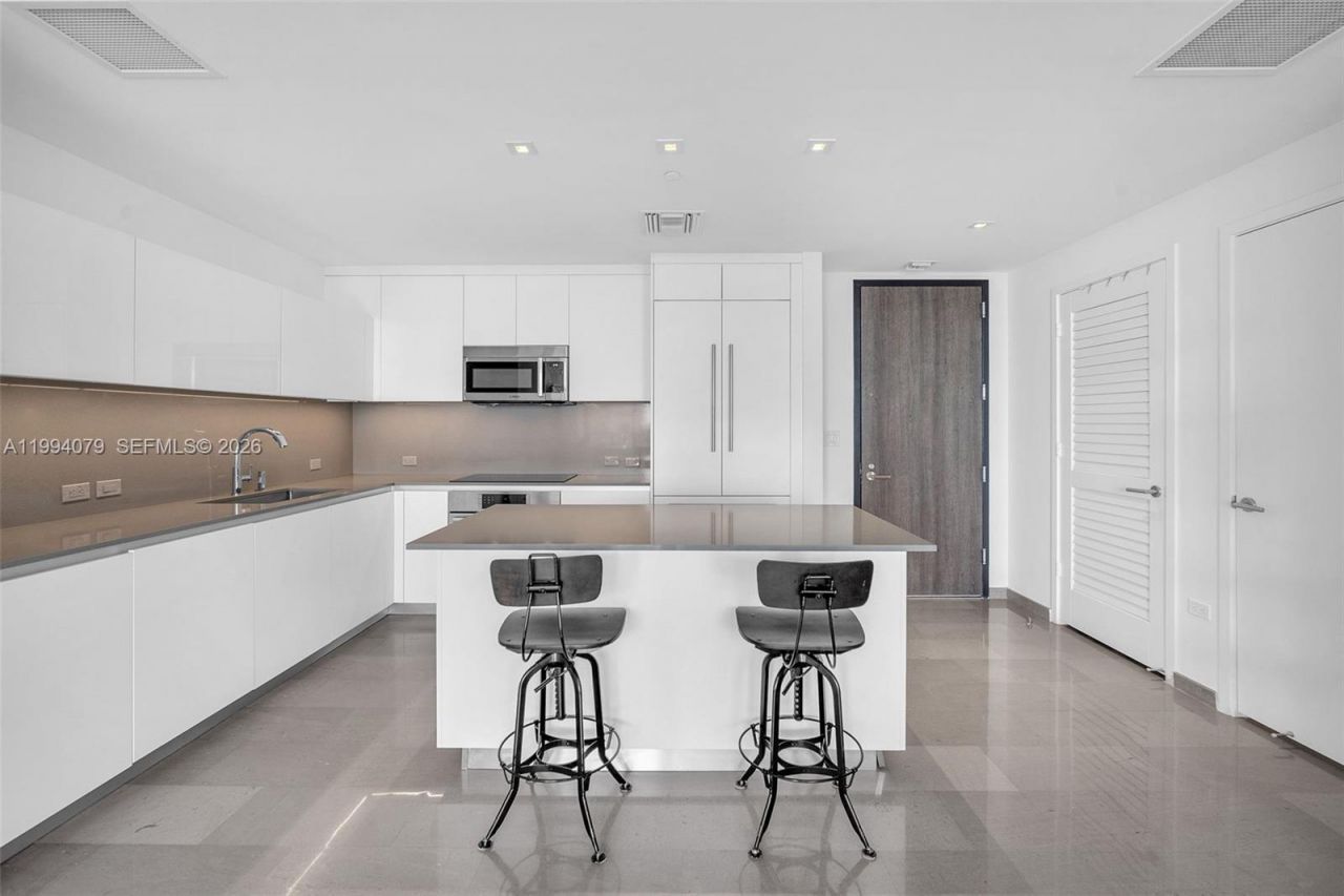 68 SE 6th St, Unit 3108, Miami, FL 33131 Photo