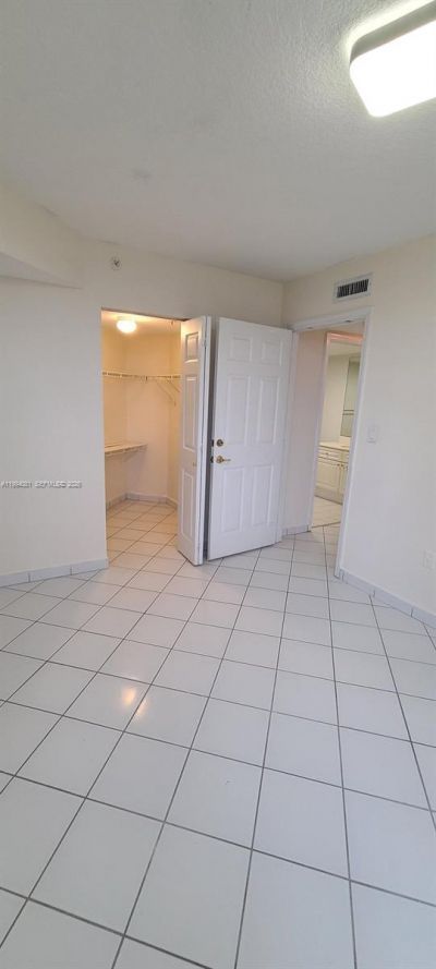 17275 Collins Ave, Unit 801, Sunny Isles Beach, FL 33160 Photo