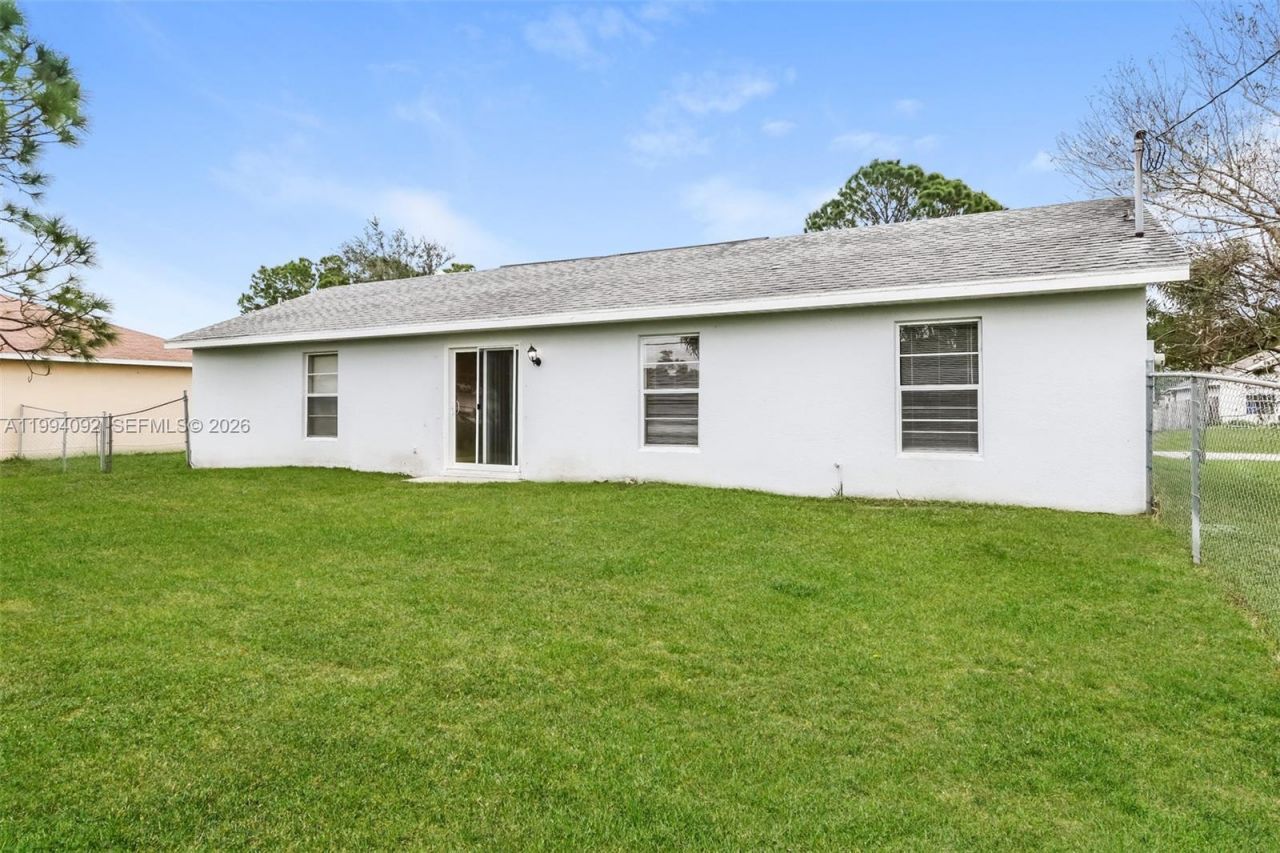 1274 SW Byron St , Port Saint Lucie, FL 34983 Photo
