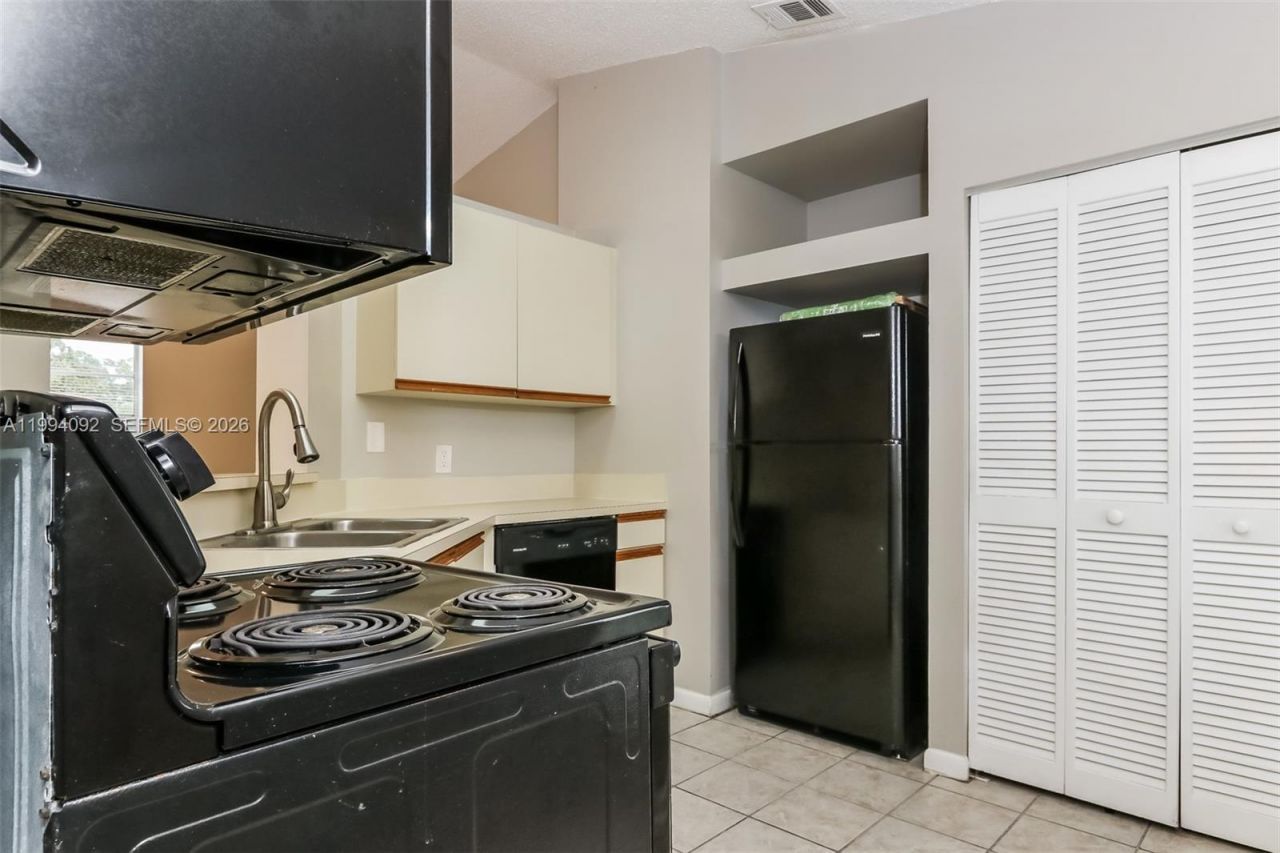 1274 SW Byron St , Port Saint Lucie, FL 34983 Photo