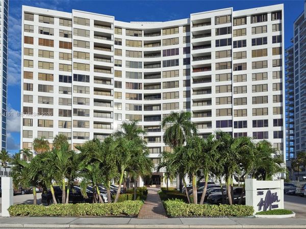 3505 S Ocean Dr, Unit 201, Hollywood, FL 33019