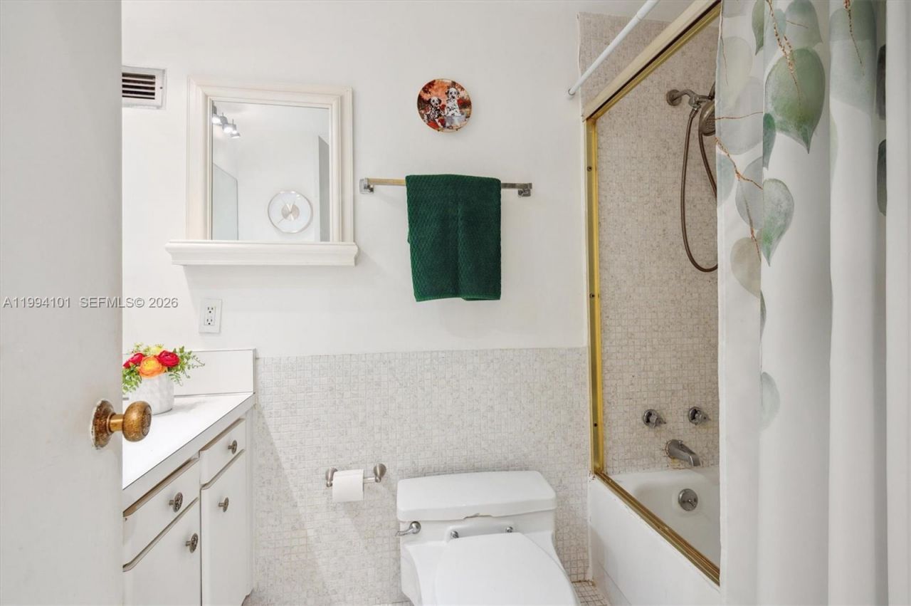 3505 S Ocean Dr, Unit 201, Hollywood, FL 33019 Photo