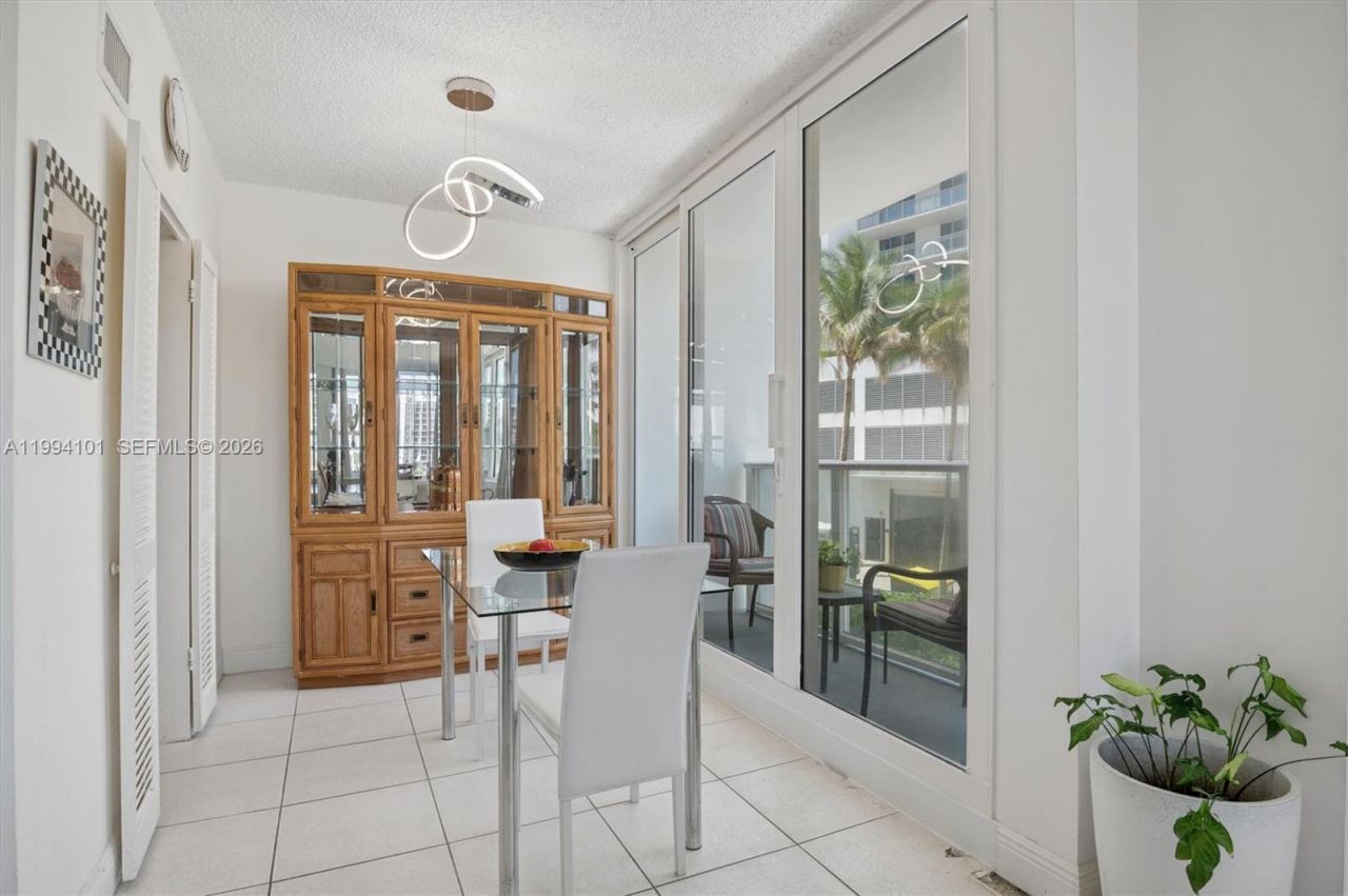 3505 S Ocean Dr, Unit 201, Hollywood, FL 33019 Photo